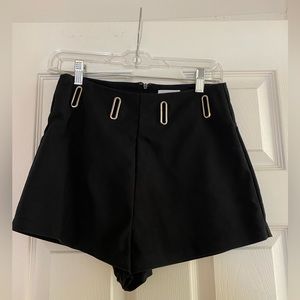 Superdown Mini Black Shorts, Size Small
